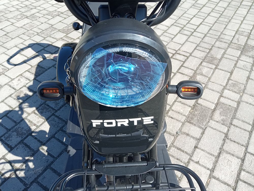 Електроскутер Forte S1-P600 (600W; 60V-20Ah SLA) чорний, сірий, коричневий