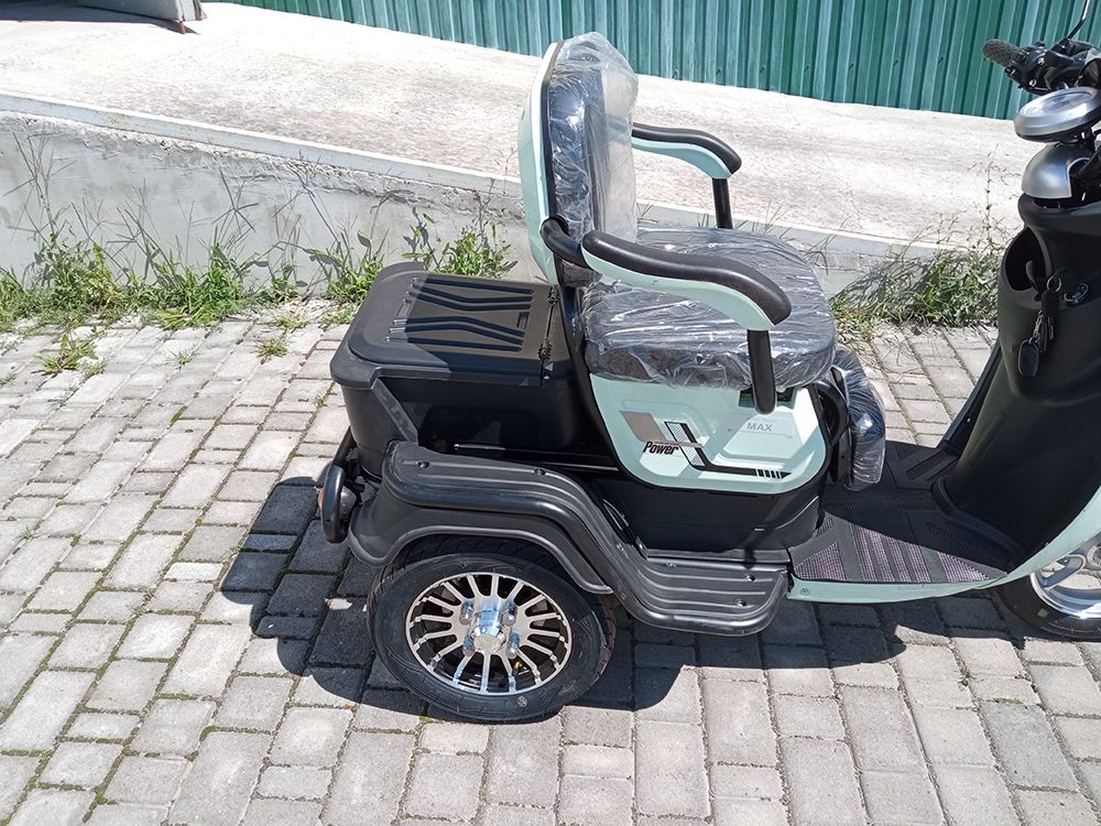 Електроскутер IDemo Trinity Max (1000W; 60V-20Ah AGM)