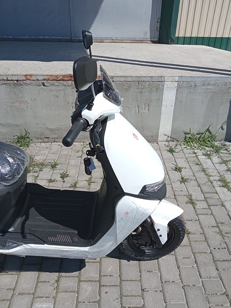 Електроскутер Партнер Segway (1500W; 48V-30Ah Li-ion)
