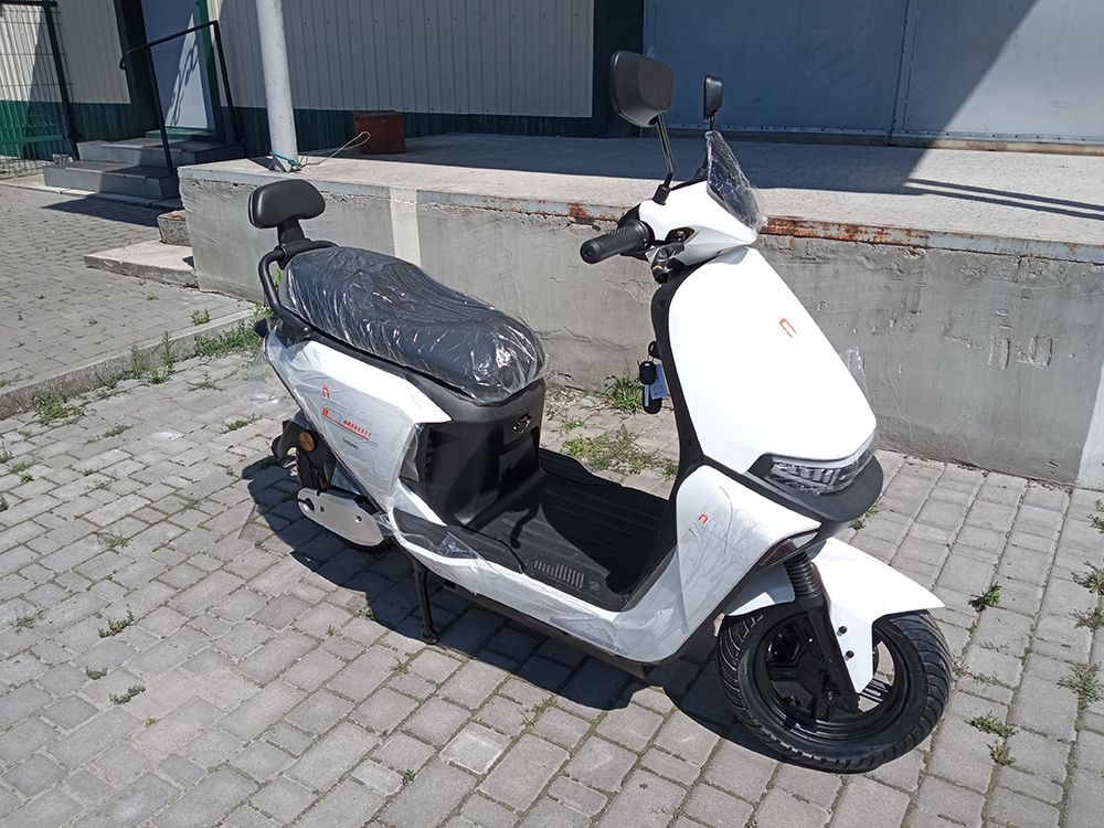 Електроскутер Партнер Segway (1500W; 48V-30Ah Li-ion)