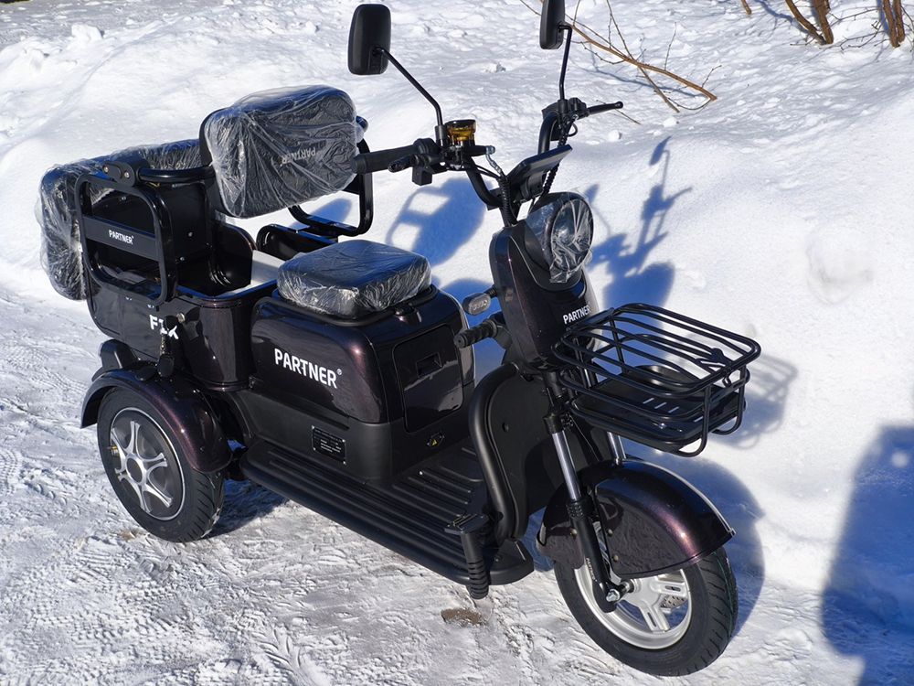 Електроскутер Партнер Fix (1000W; 72V-23Ah SLA)