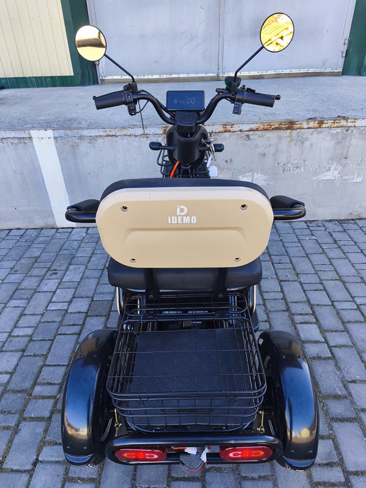Електроскутер IDemo Trinity Balance (1500W; 72V-20Ah Li-ion)
