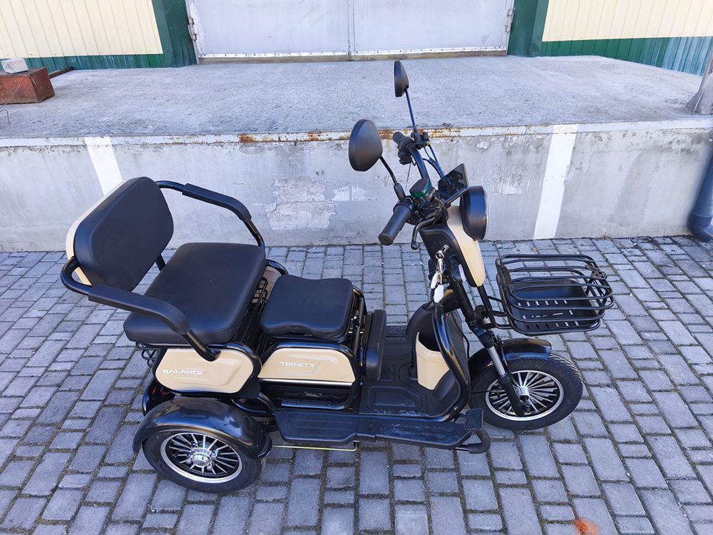 Електроскутер IDemo Trinity Balance (1500W; 72V-20Ah Li-ion)