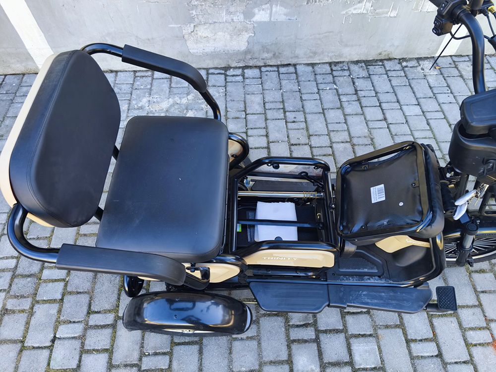 Електроскутер IDemo Trinity Balance (1500W; 72V-20Ah Li-ion)