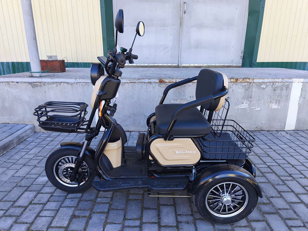 Електроскутер IDemo Trinity Balance (1500W; 72V-20Ah Li-ion)