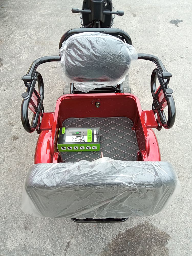 Електроскутер SPARTA PILOT (1200W; 72V-24Ah SLA)