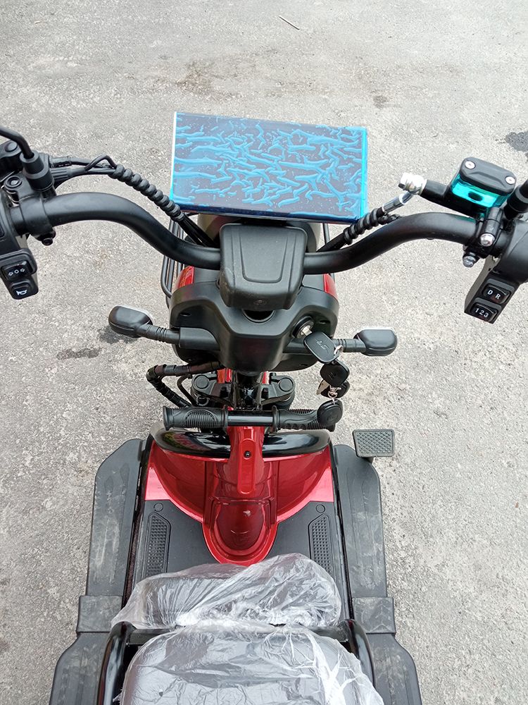 Електроскутер SPARTA PILOT (1200W; 72V-24Ah SLA)