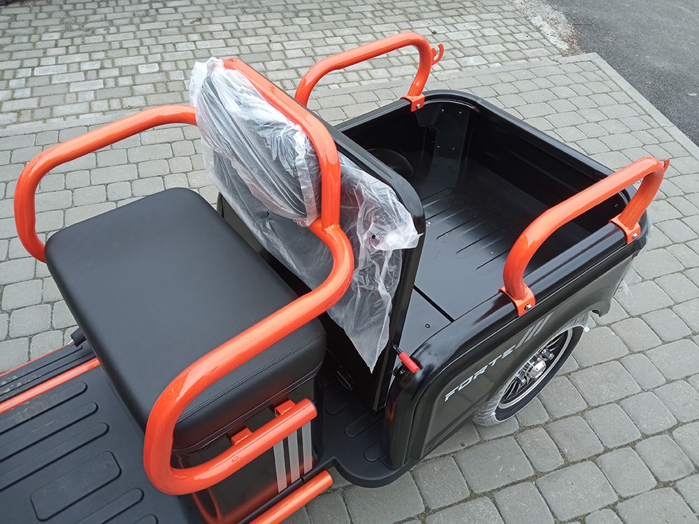 Електротрицикл Forte СARGO-P800 (800W; 72V-20Ah SLA)
