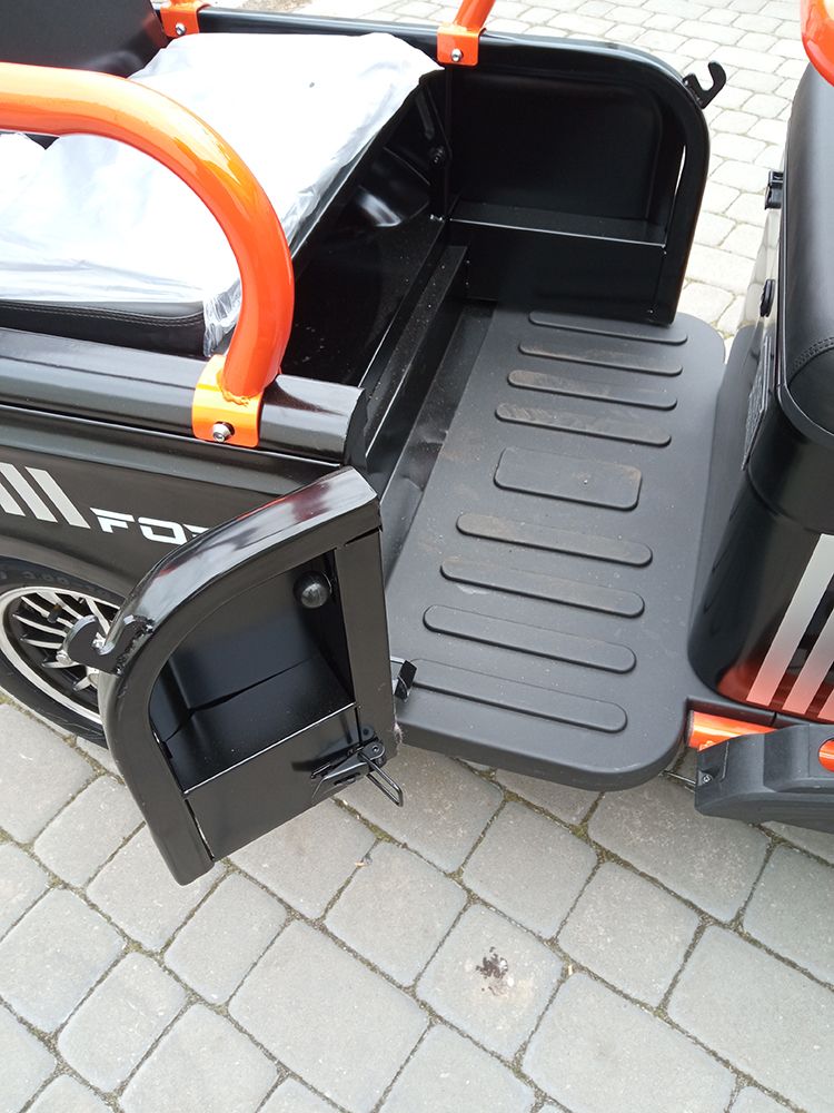 Електротрицикл Forte СARGO-P800 (800W; 72V-20Ah SLA)