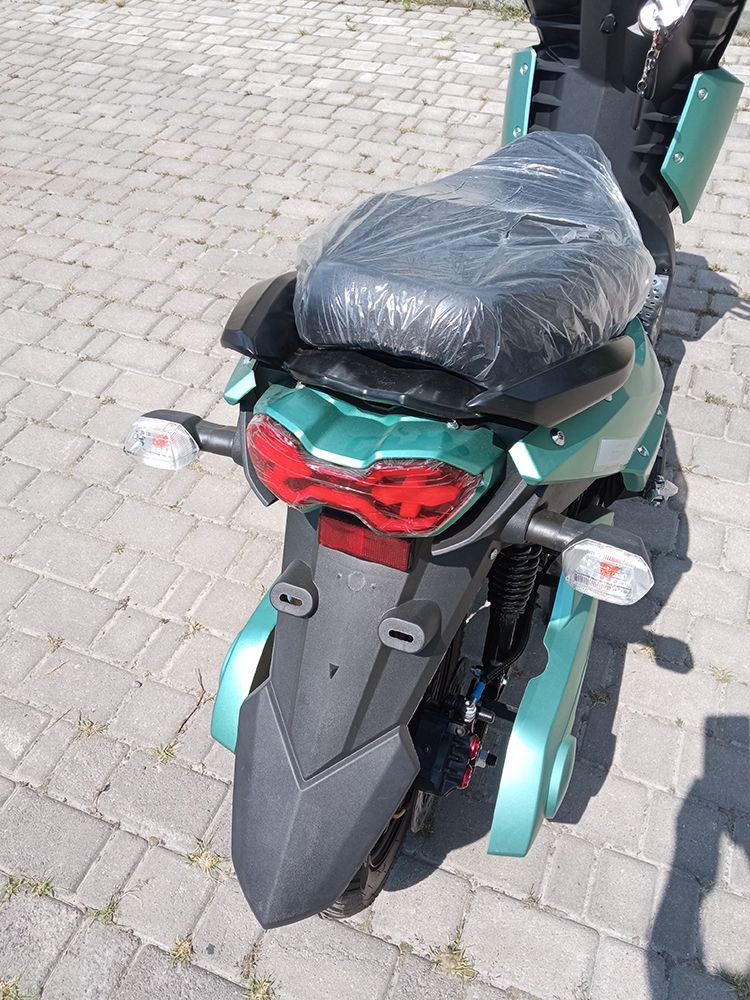 Електроскутер IDemo VoltCruise Titan PRO (2000W; 72V-20Ah Li-ion)