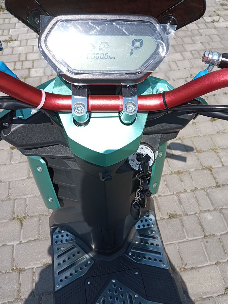 Електроскутер IDemo VoltCruise Titan PRO (2000W; 72V-20Ah Li-ion)