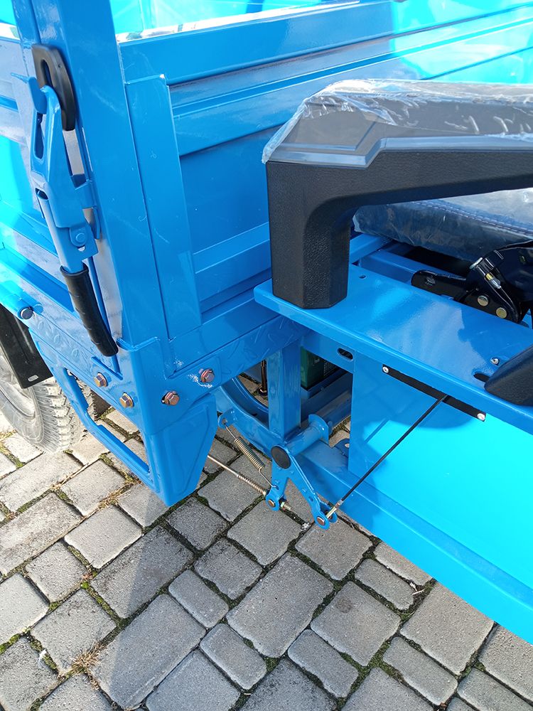Електротрицикл DOZER Model 2E (1200W; 60V-58Ah SLA)