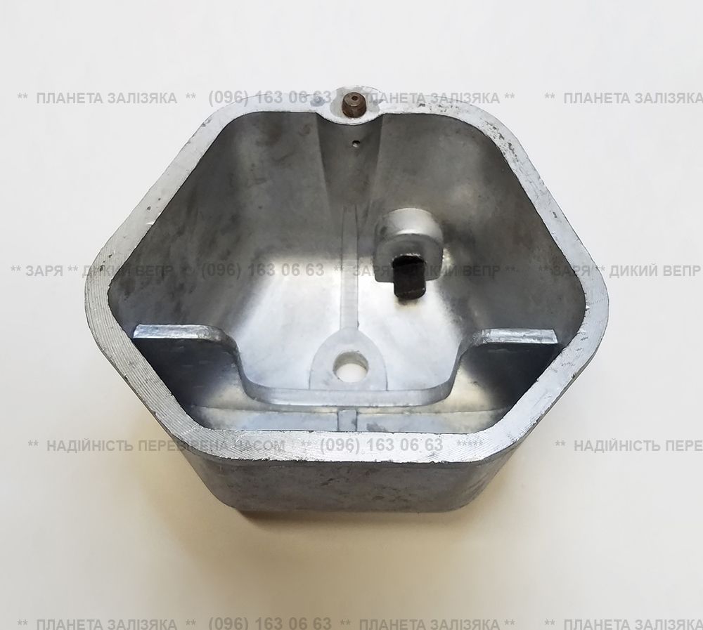 Кришка клапанів для двигуна R175/R180 - алюміній