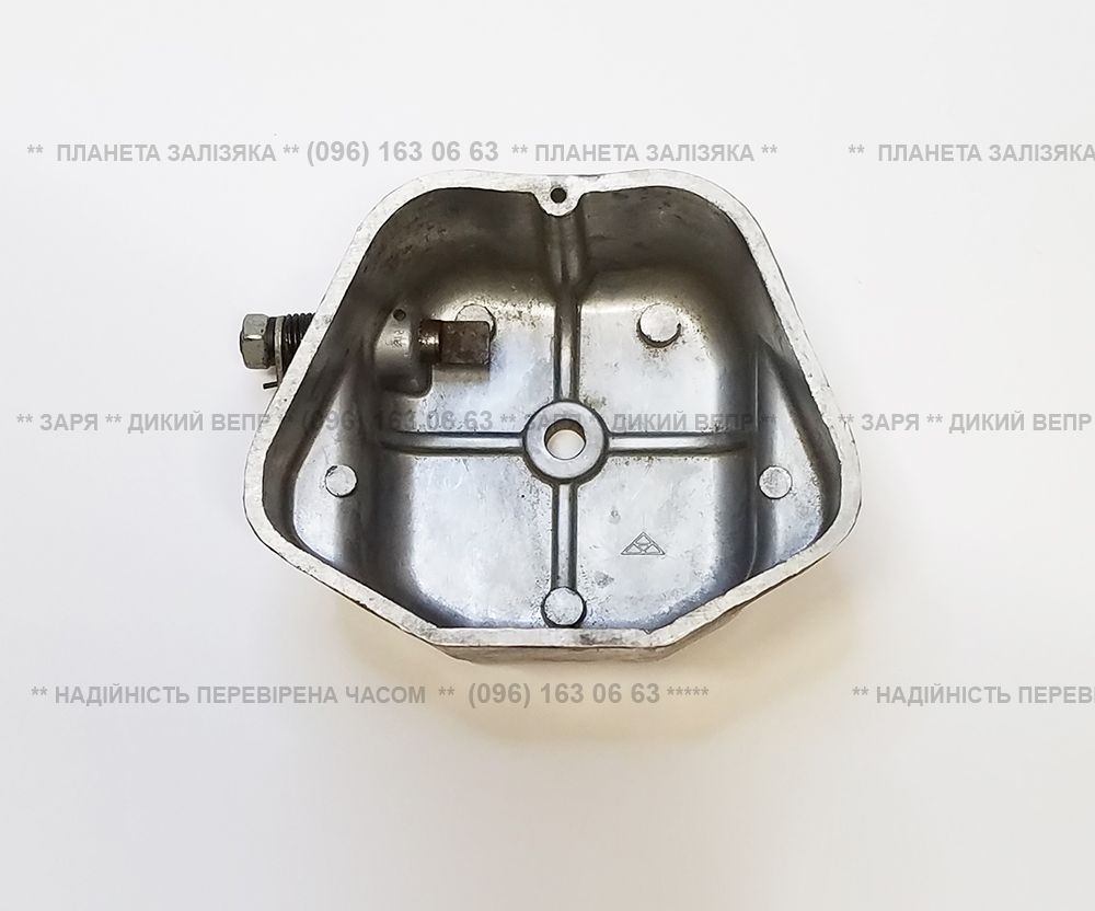 Кришка клапанів для двигуна R195