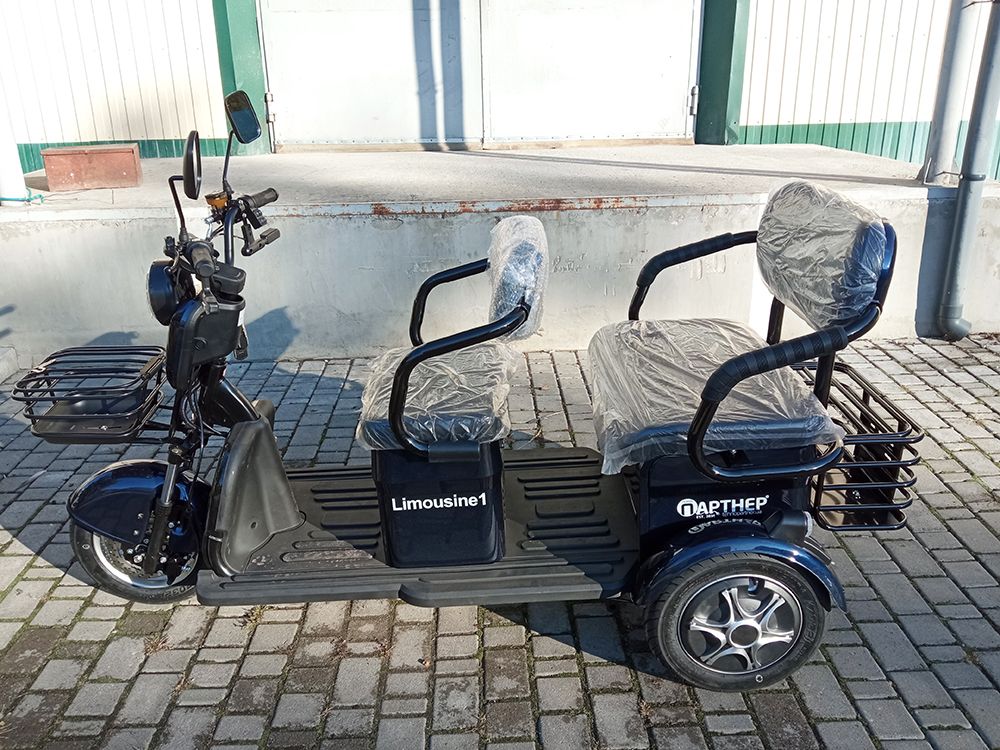 Електроскутер Партнер Limousine1 (1200W; 72V-28Ah SLA)