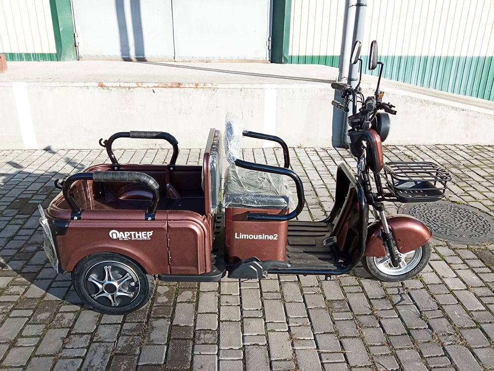 Електроскутер Партнер Limousine2 (1200W; 72V-28Ah SLA)