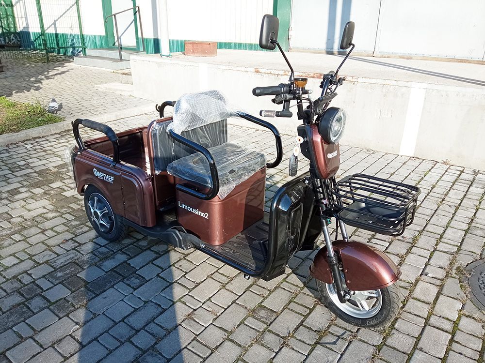 Електроскутер Партнер Limousine2 рег. сид. (1200W; 72V-28Ah SLA)