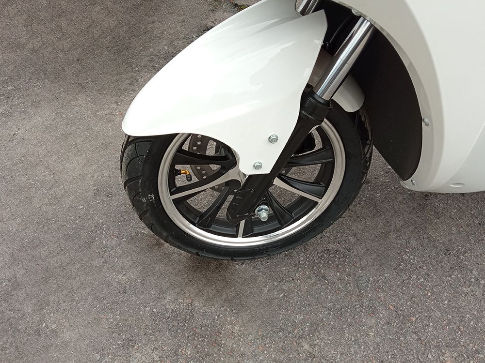 Електроскутер IDemo VoltCruise Storm PRO (2000W; 72V-20Ah Li-ion)