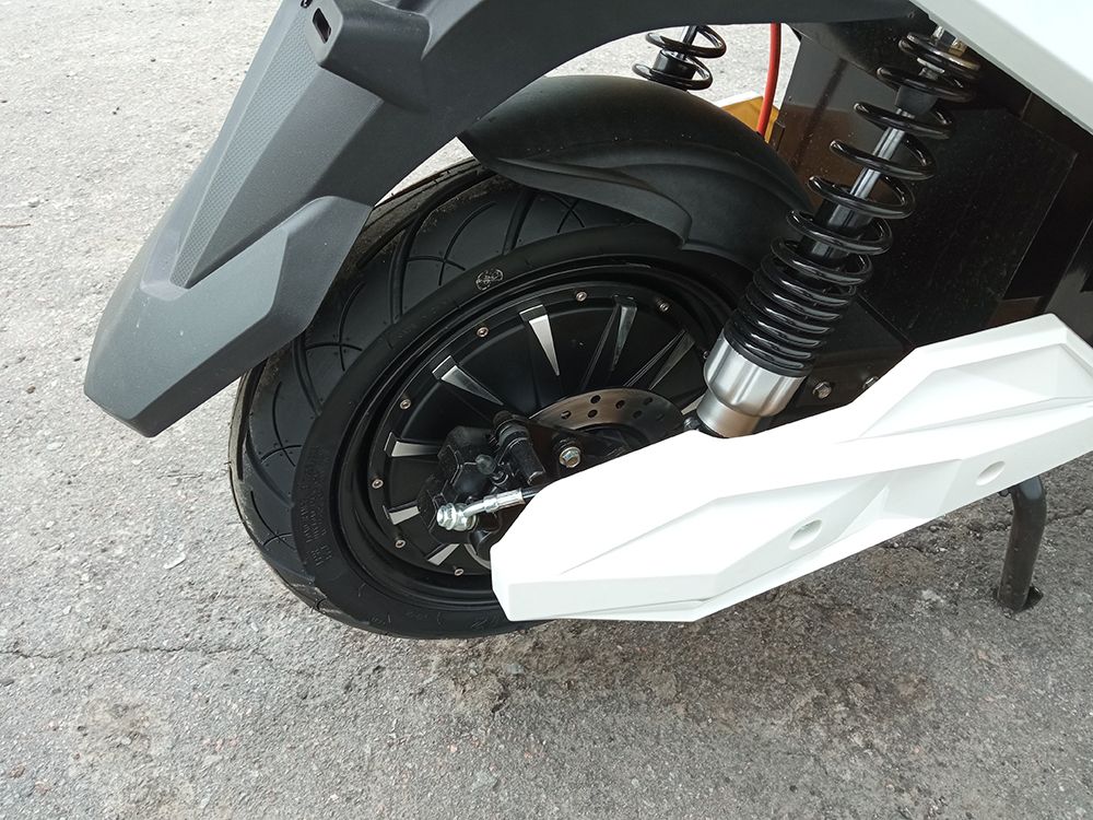 Електроскутер IDemo VoltCruise Storm PRO (2000W; 72V-20Ah Li-ion)
