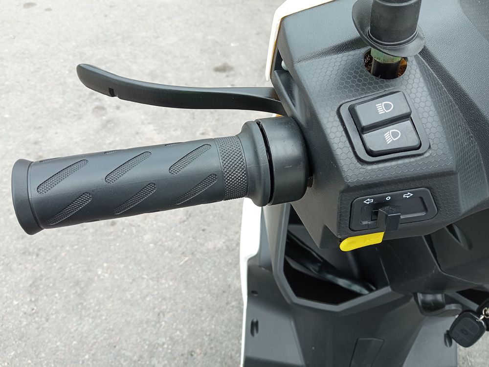 Електроскутер IDemo VoltCruise Storm PRO (2000W; 72V-20Ah Li-ion)