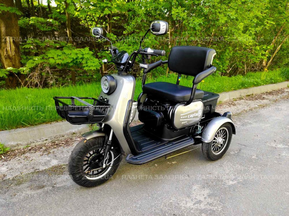 Электроскутер SPARTA CAPTAIN (800W; 60V-20Ah SLA)