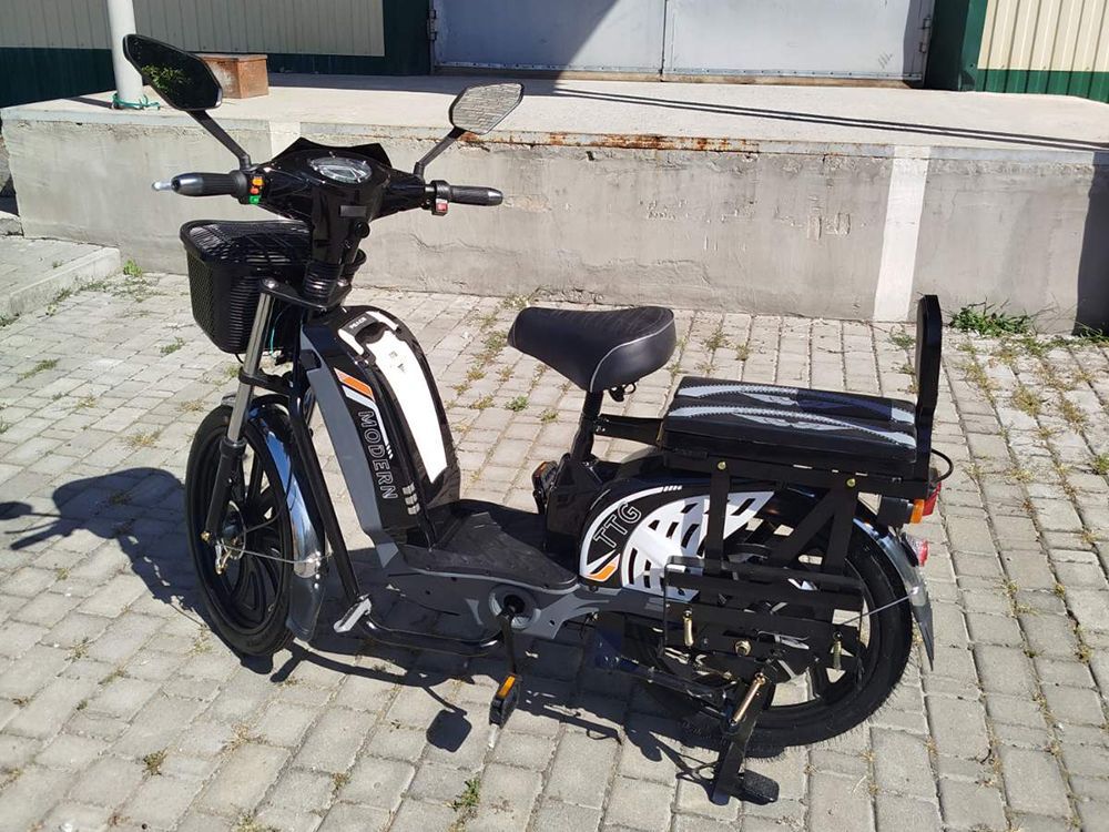 Електровелосипед TTG Modern (800W; 60V-12Ah Li-ion)