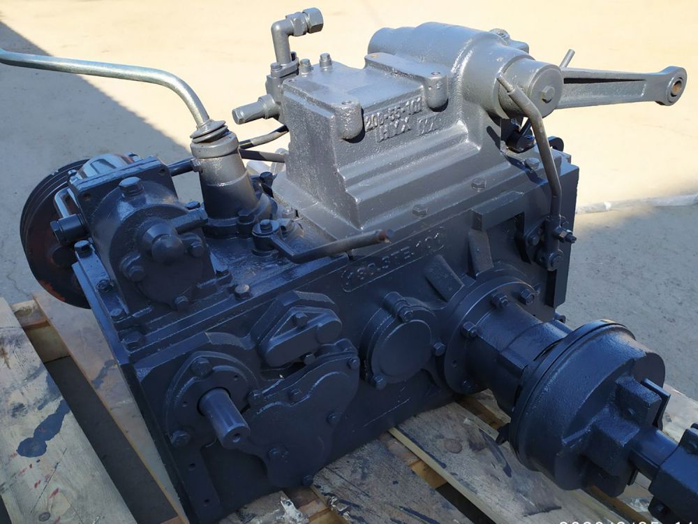Коробка перемикання передач для трактора SF240/XT24B