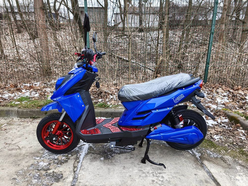 Електроскутер IDemo VoltCruise Titan GR-200LA (2000W; 72V-20Ah SLA)