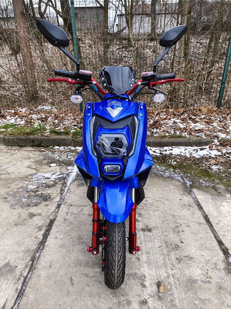 Електроскутер IDemo VoltCruise Titan GR-200LA (2000W; 72V-20Ah SLA)