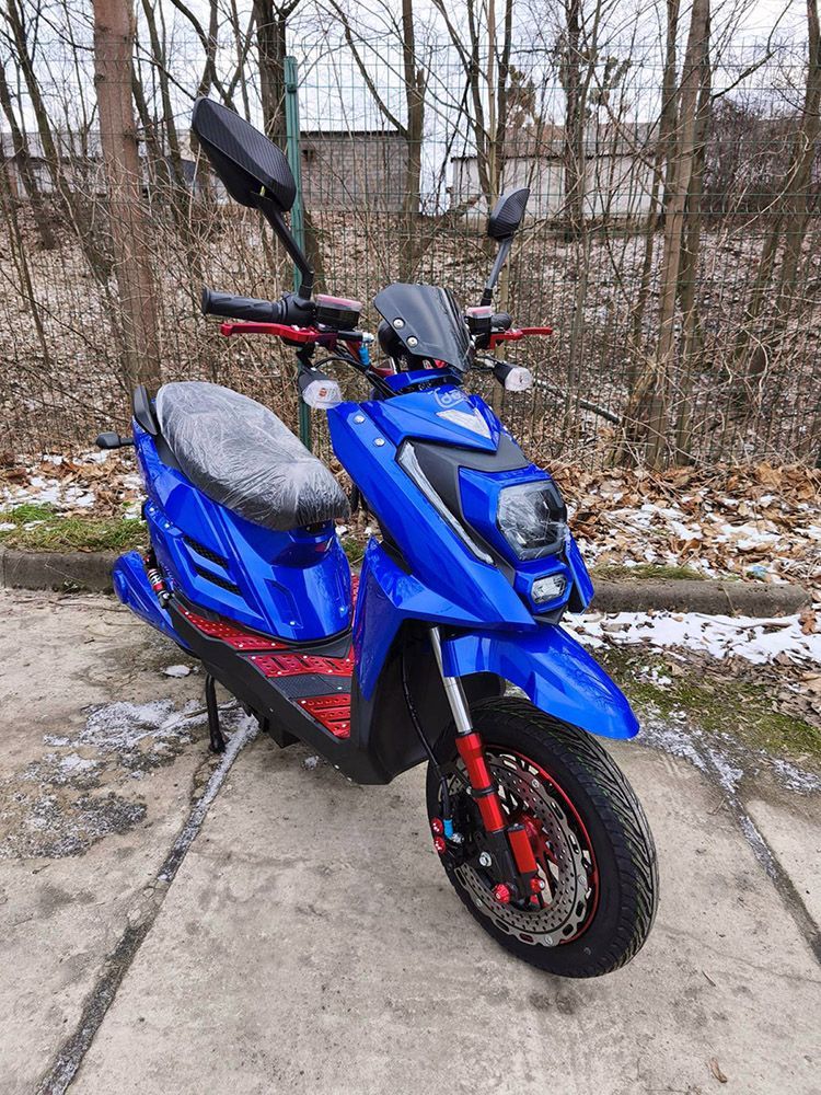 Електроскутер IDemo VoltCruise Titan GR-200LA (2000W; 72V-20Ah SLA)