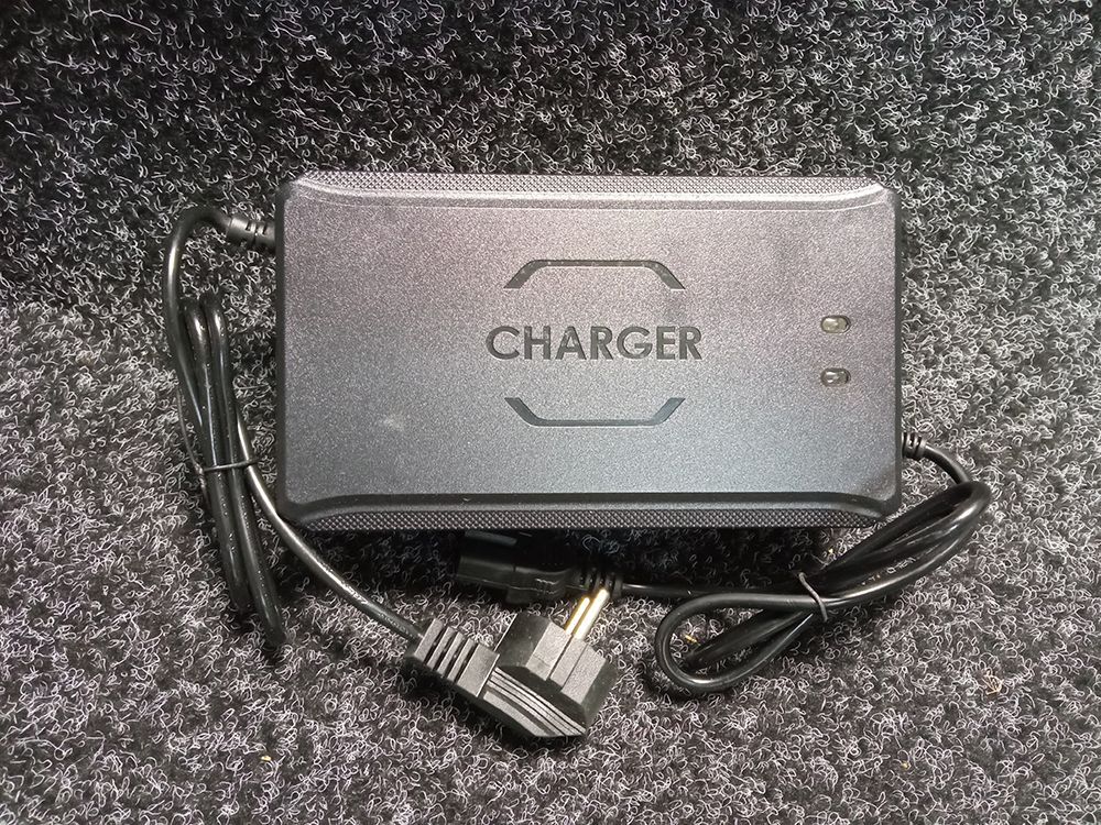 Зарядний пристрій 72V 20Ah Crosser TR1, Crosser TR2, FADA N9