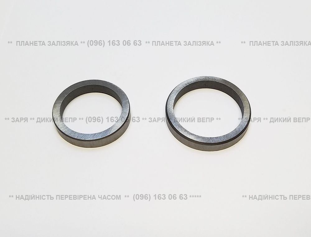 Гнізда (сідла) клапанів -комплект для двигуна R195