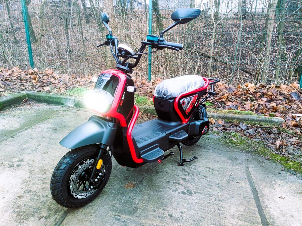 Електроскутер Crosser CR4 (1200W; 72V-20Ah GEL)