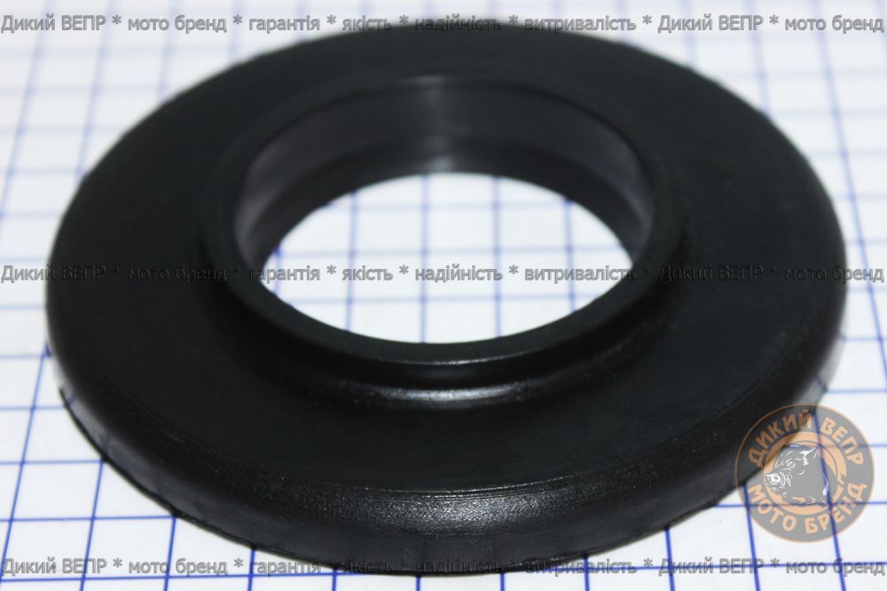 Пыльник ротора  к польской тракторной роторной косилке (пластик.) 1,35-1,65м