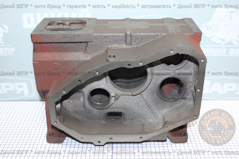 Блок двигуна R180 (довга база)