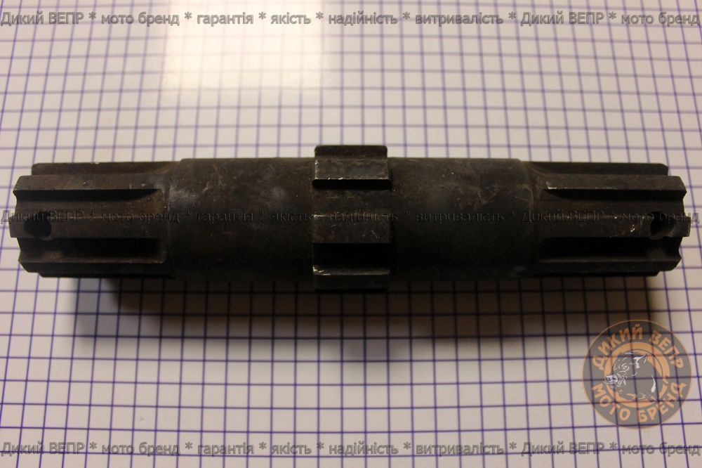 Вал нижний L-260mm UA для редуктора фрезы Заря, ДТЗ 1,1-1,6м